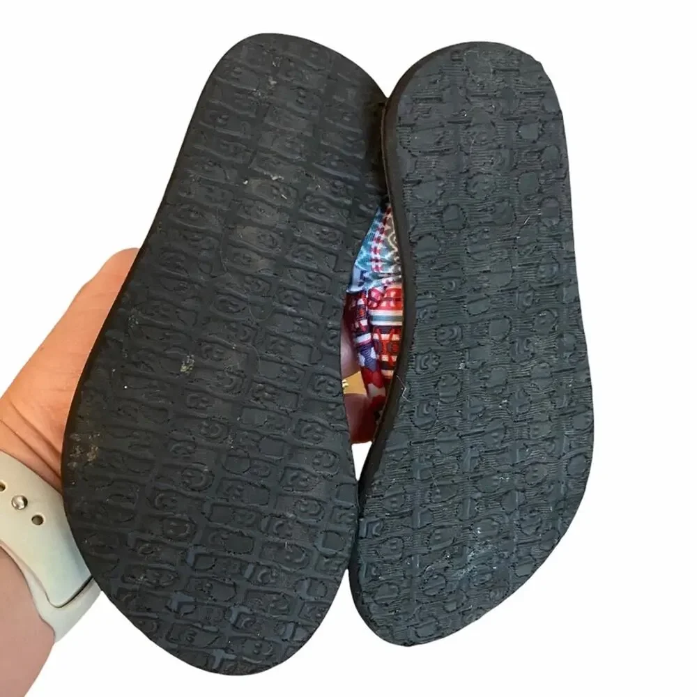 Sanuk Yoga Mat Sandals Little Girls Sz 9/10